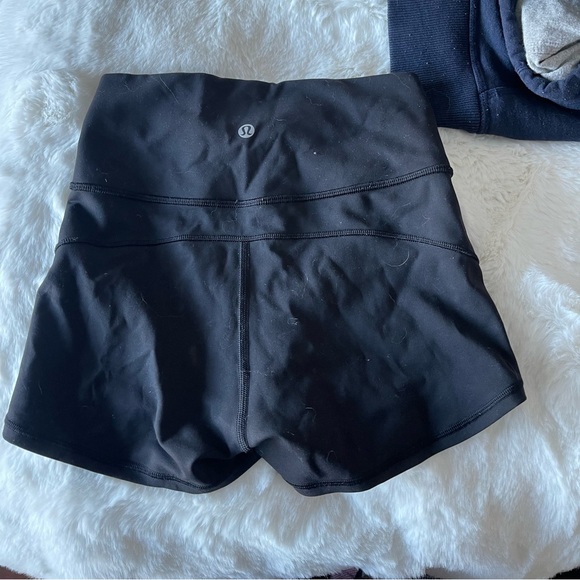 lululemon shorts - Picture 3 of 3